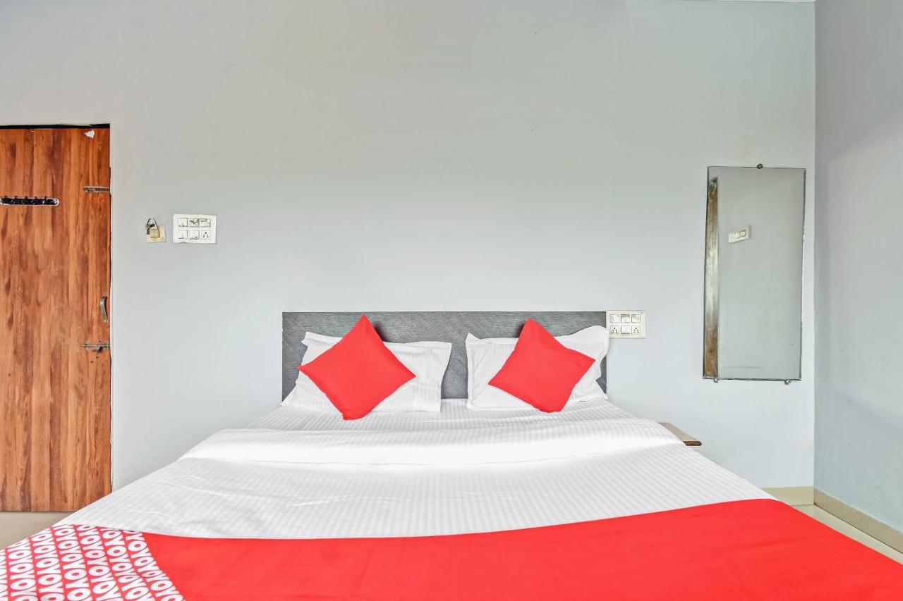 Oyo Hotel Samarth Lodge Solapur Eksteriør bilde