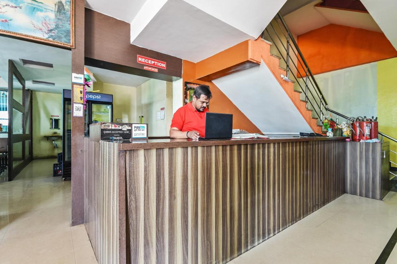 Oyo Hotel Samarth Lodge Solapur Eksteriør bilde