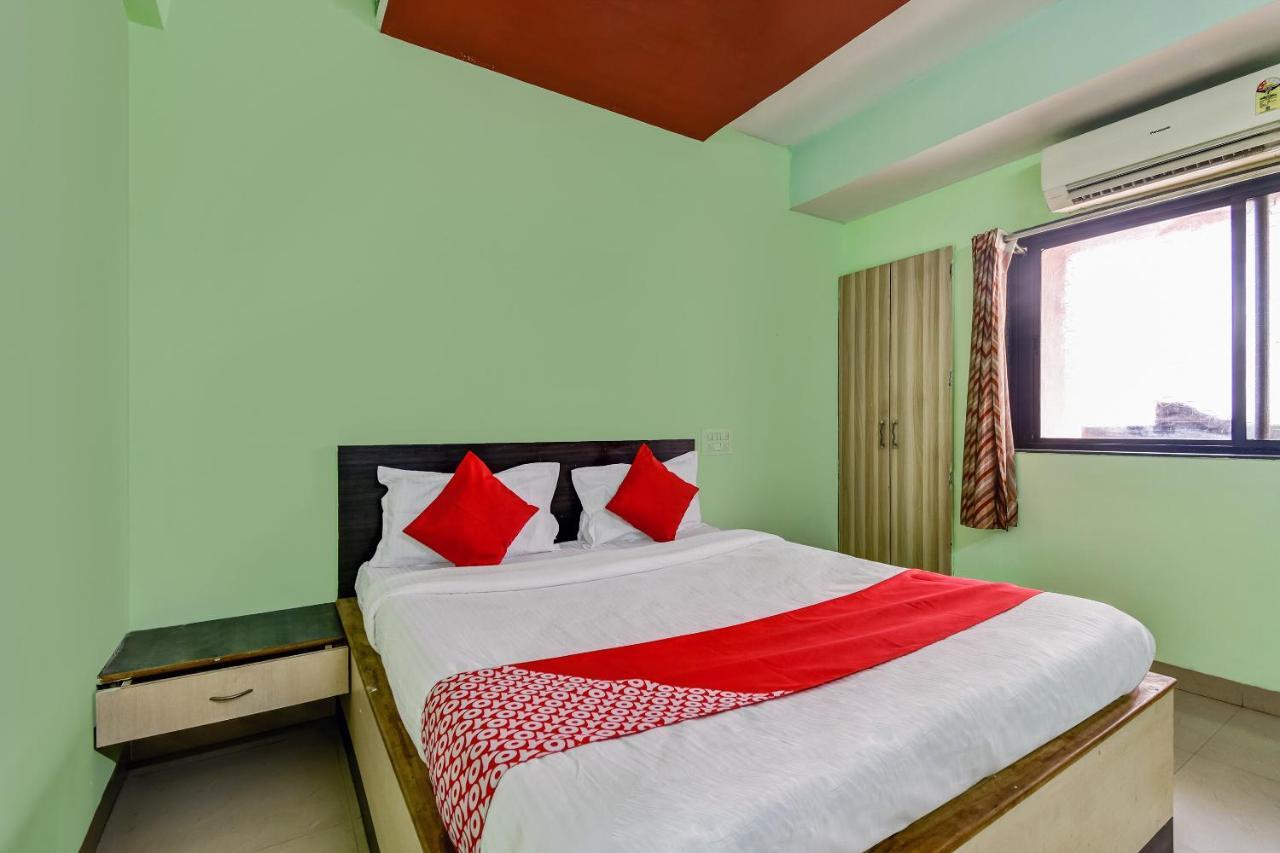 Oyo Hotel Samarth Lodge Solapur Eksteriør bilde